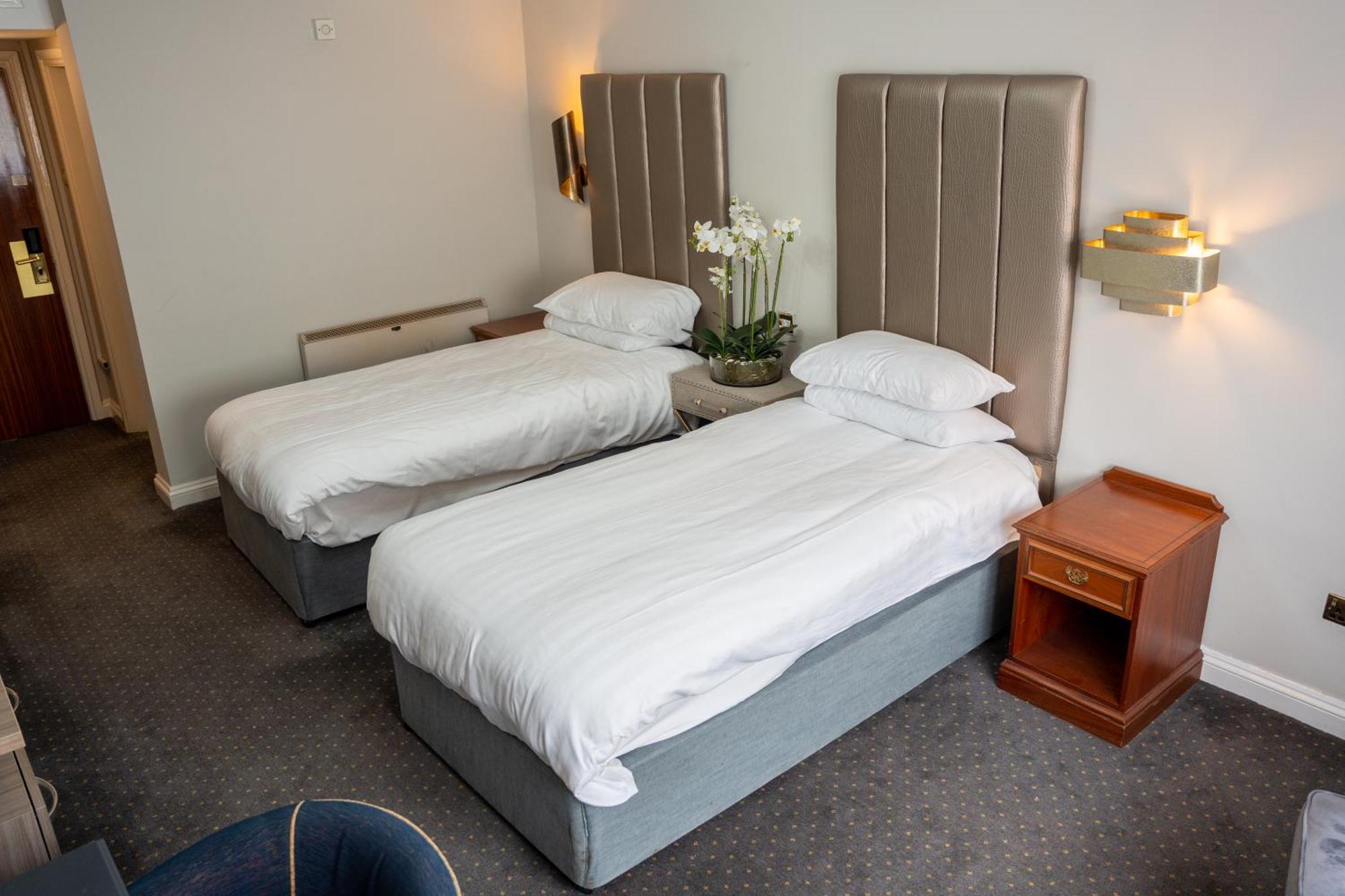The Pear Tree Inn & Country Hotel Hindlip Dış mekan fotoğraf