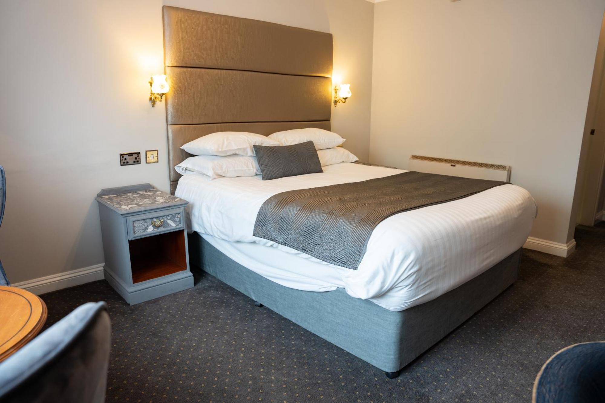The Pear Tree Inn & Country Hotel Hindlip Dış mekan fotoğraf